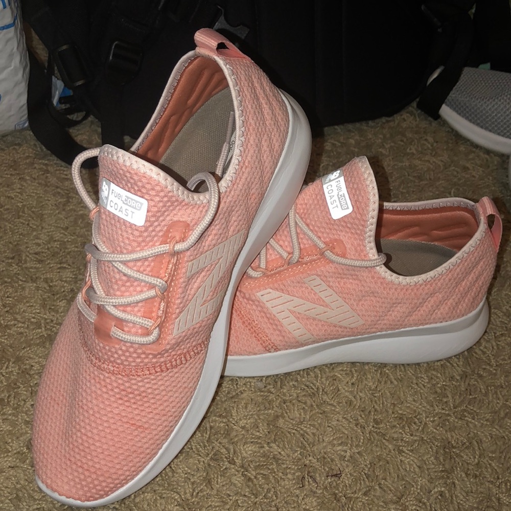 New Balance Fuel Core Coast v4